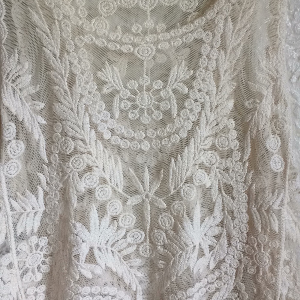 Boho gorgeous lace tank size medium cream - Picture 3 of 4